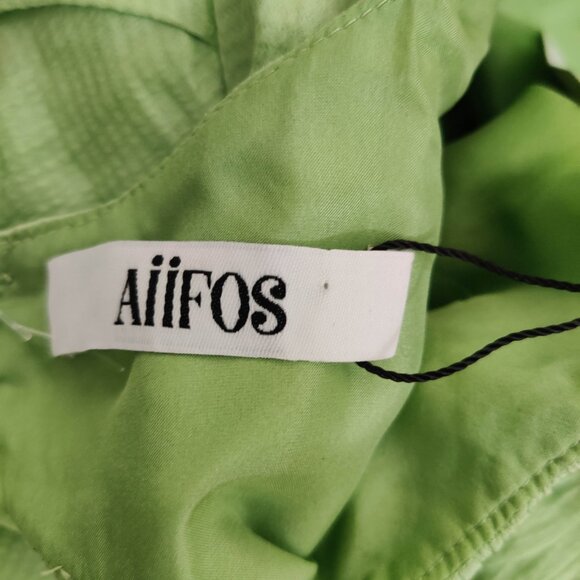 Aiifos Short Sleeve Keyhole Back Maxi Dress in Green Medium - Picture 11 of 12